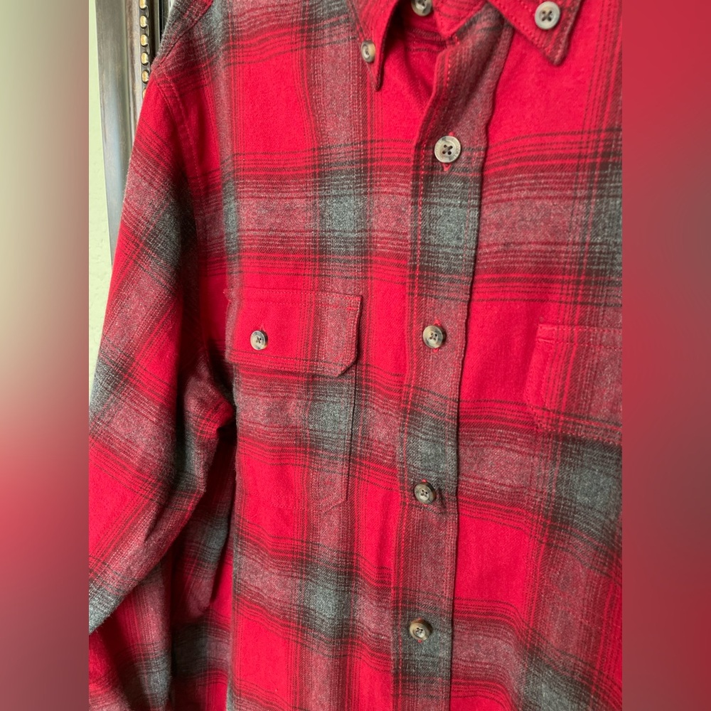 Men’s Outdoor Life NWOT Cotton Red Gray and Black Flannel Shirt - Picture 3 of 9